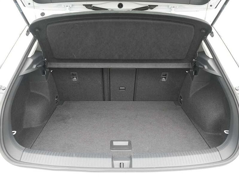 Volkswagen T-Roc Life NAVI VIRT CARPLAY SHZ LED PDC