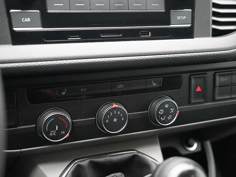 Volkswagen T6.1 Kasten lang KLIMA PDC PORT NAVI SHZ