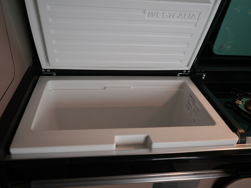 Mercedes-Benz V 250 BETT HERD TISCH SPÜLE EINBAUSCHRANK