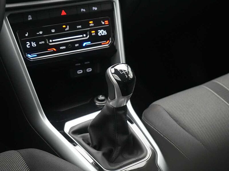 Volkswagen T-Roc Life SHZ LED VIRT CARPLAY NAVI PDC