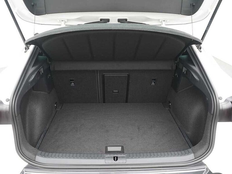 CUPRA Formentor ACC KAM AHK SHZ KEYLESS VIRT LED