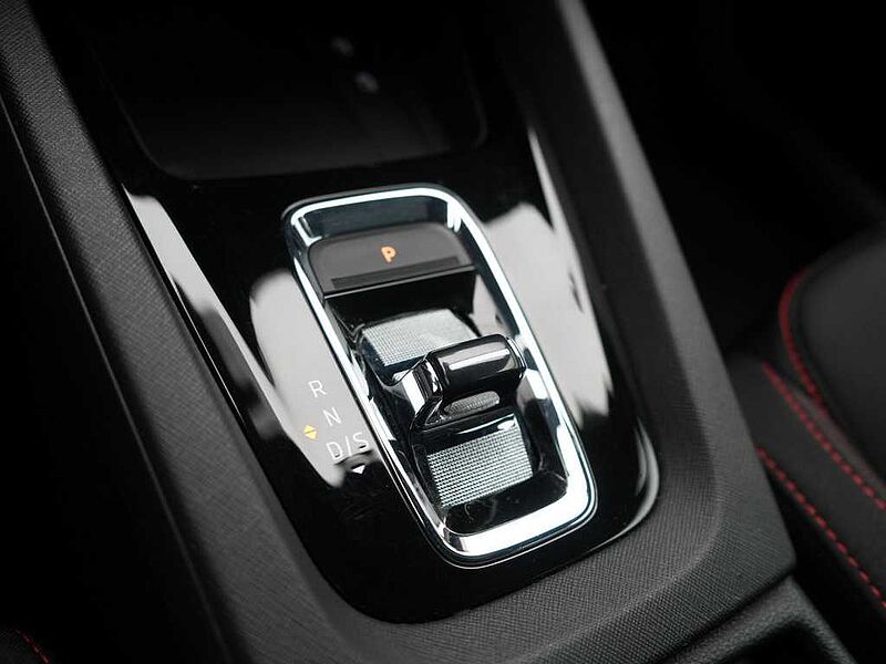 SKODA OCTAVIA Combi iV RS DSG AHK SHZ LED PDC VIRT APP