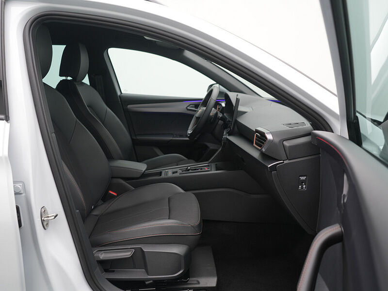 CUPRA Leon Sportstourer DSG VIRT PDC LED ACC SHZ NAVI