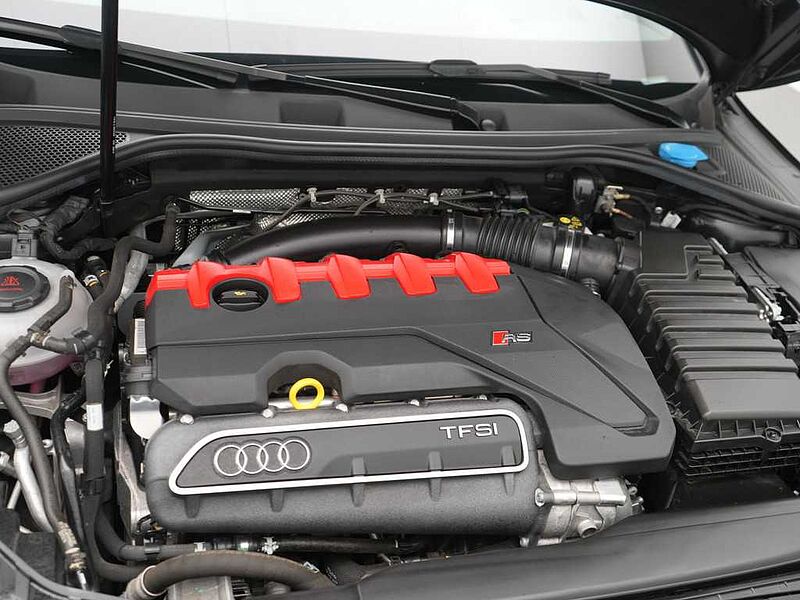 Audi RS3 RAUTE LEDER VIRT ACC SHZ PANO