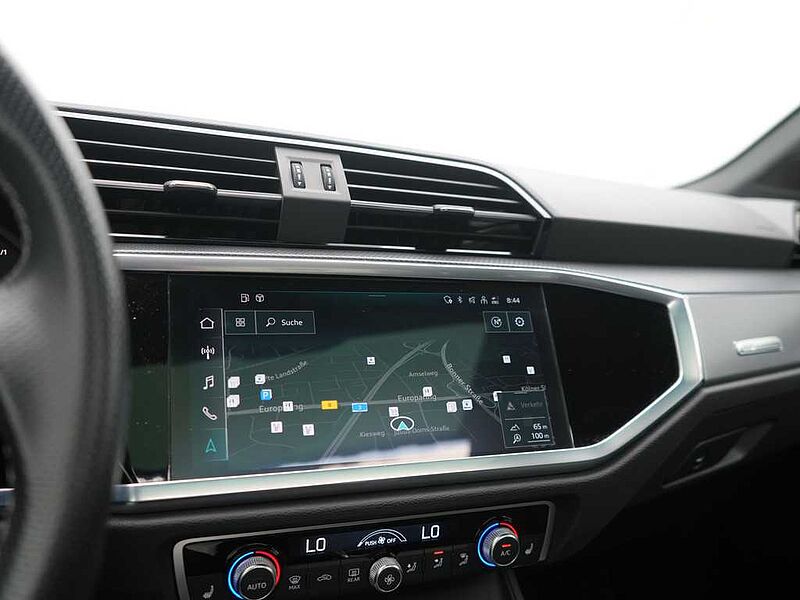 Audi Q3 S line STRON AHK PANO KAM NAVI VIRT ACC APP