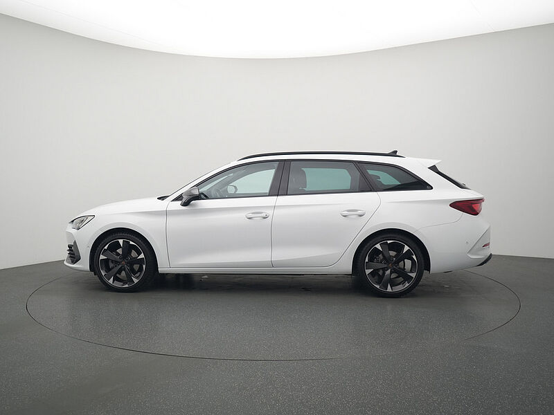 CUPRA Leon ST DSG VIRT CARPLAY LED APP ACC KAM SHZ