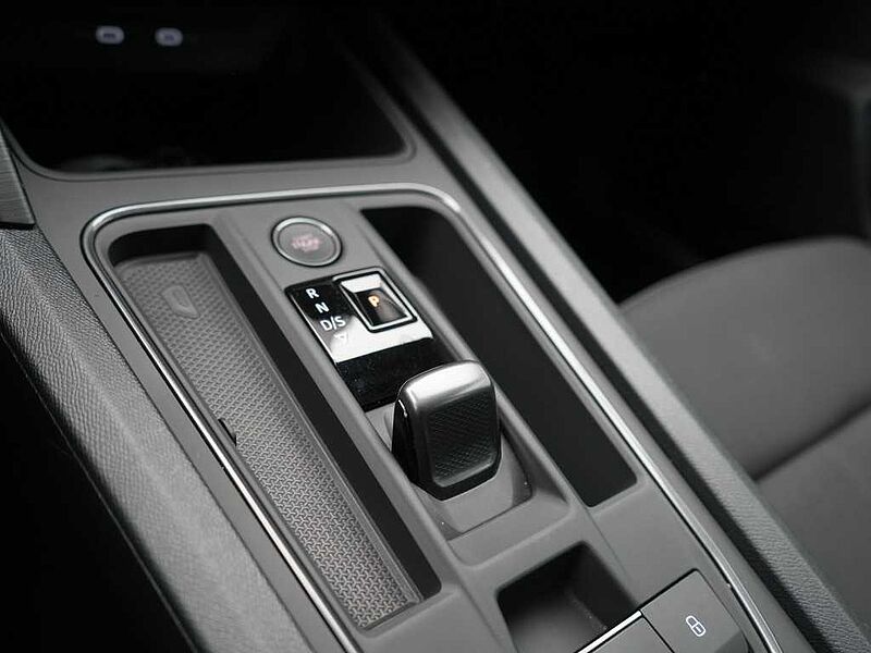 CUPRA Leon VIRT DSG PDC LED SHZ ACC