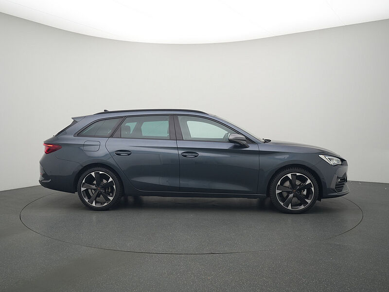 CUPRA Leon ST DSG CARPLAY VIRT SHZ DSG LED ACC PDC