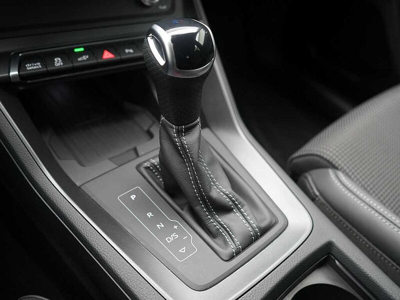 Audi Q3 e S line S TRON NAVI VIRT AHK LED SHZ PDC