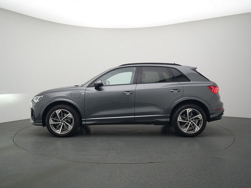 Audi Q3 e S line S TRON NAVI VIRT AHK LED SHZ PDC