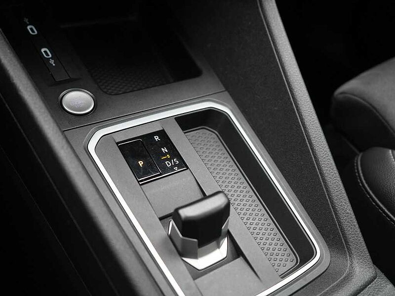 Volkswagen Caddy Style DSG SHZ LED PDC APP CONNECZ AHK NAVI