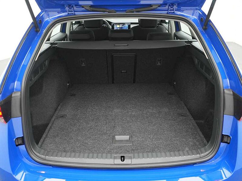 SKODA OCTAVIA Combi SelectionDSG CARPLAY LED SHZ PDC