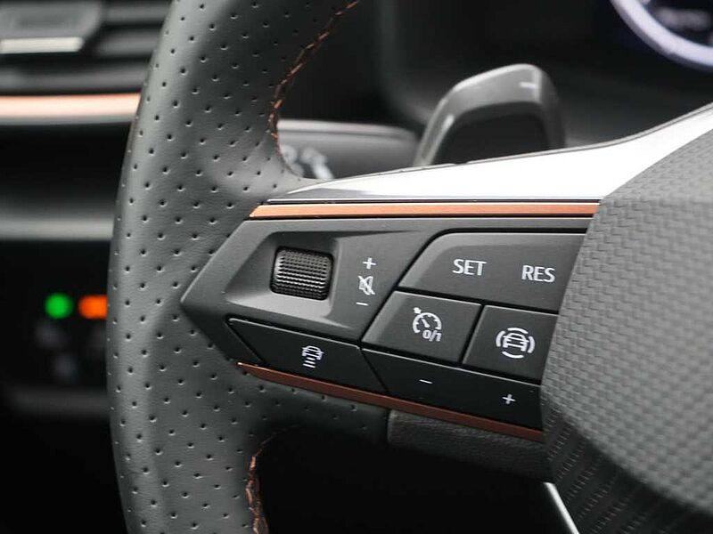 CUPRA Formentor VIRT SHZ LED APP PDC ACC