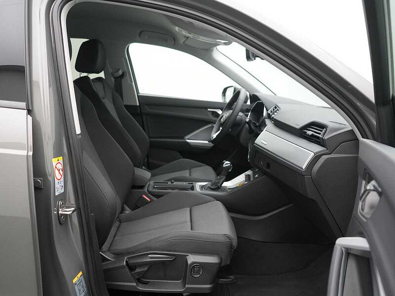 Audi Q3 advanced S TRON AHK NAVI VIRT LEDER