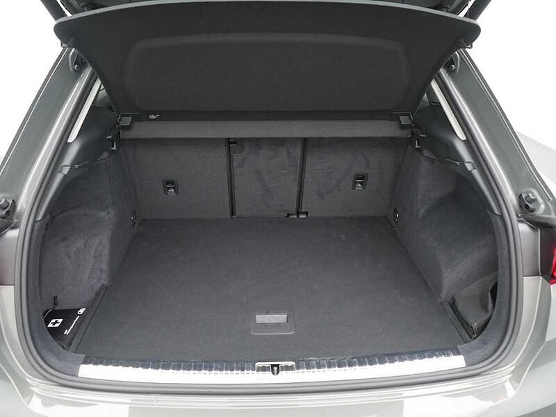 Audi Q3 advanced S TRON AHK NAVI VIRT LEDER