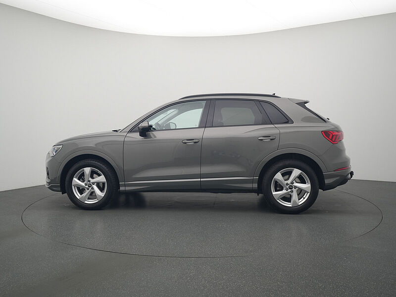 Audi Q3 advanced S TRON AHK NAVI VIRT LEDER