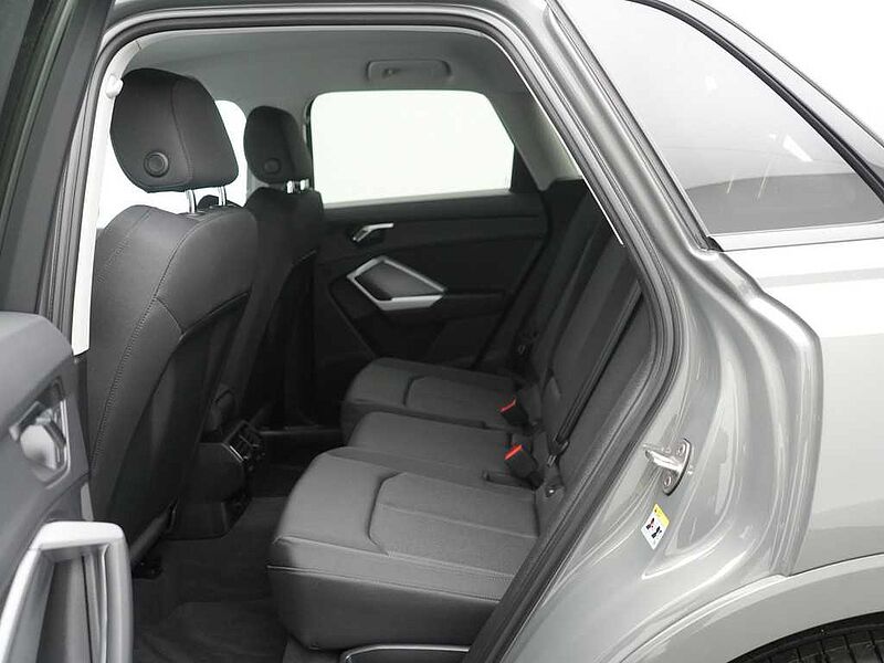 Audi Q3 advanced S TRON LEDER AHK ACC SHZ LED CARPLAY
