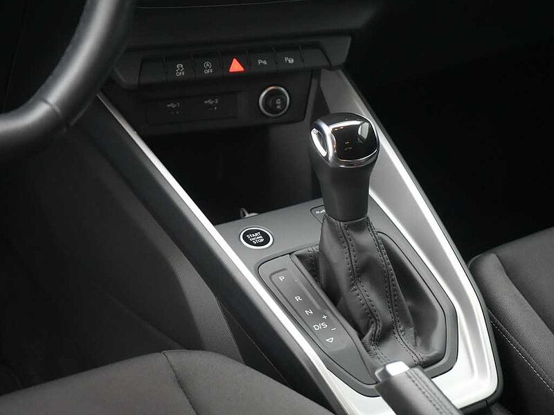 Audi A1 LED STRONIC SHZ NAVI PDC