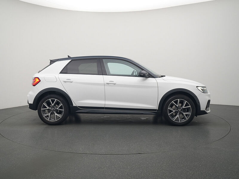 Audi A1 citycarver STRON NAVI VIRT KAM SHZ CARPLAY