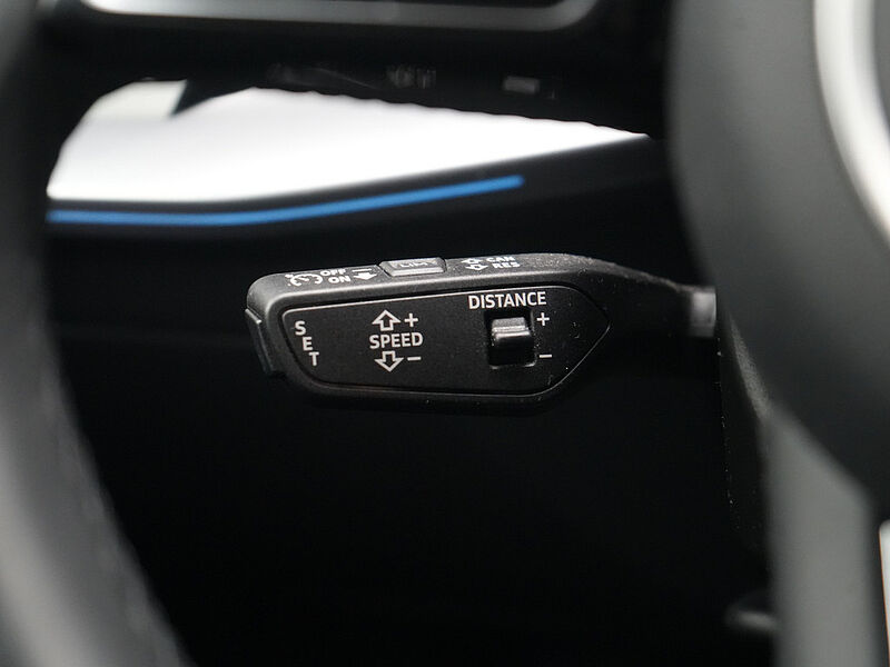 Audi A3 Limousine 30 ACC B&O KAM SHZ LED