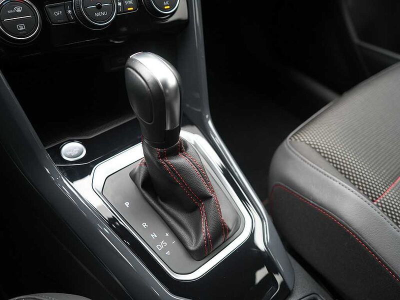 Volkswagen T-Roc Sport DSG AHK NAVI VIRT ACC KEYLESS APP