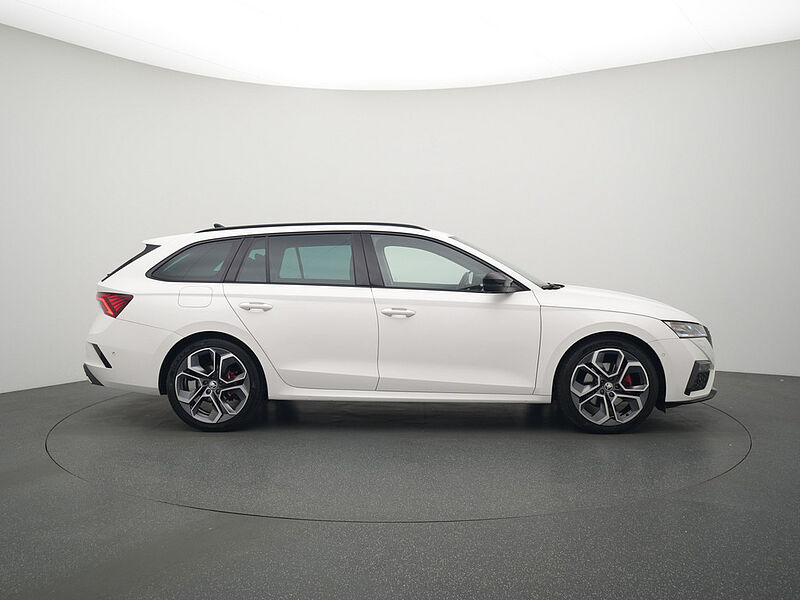 SKODA OCTAVIA Combi RS DSG ACC NAVI AHK KAM SHZ MEMORY