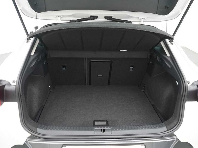 CUPRA Formentor DSG CARPLAY LED PDC SHZ VIRT ACC