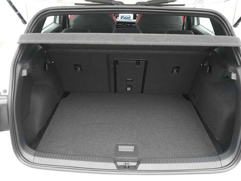 Volkswagen Golf VIII GTI DSG LED VIRT SHZ ACC PDC