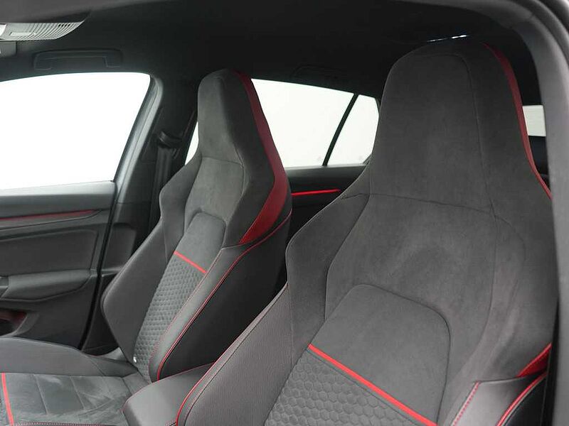 Volkswagen Golf VIII GTI Clubsport NAVI VIRT LED KEYLESS