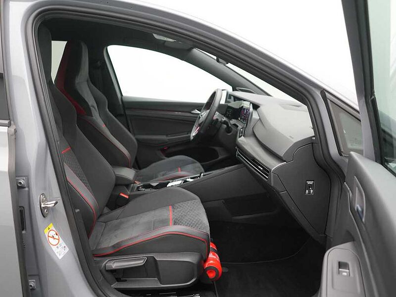 Volkswagen Golf VIII GTI Clubsport NAVI VIRT LED KEYLESS