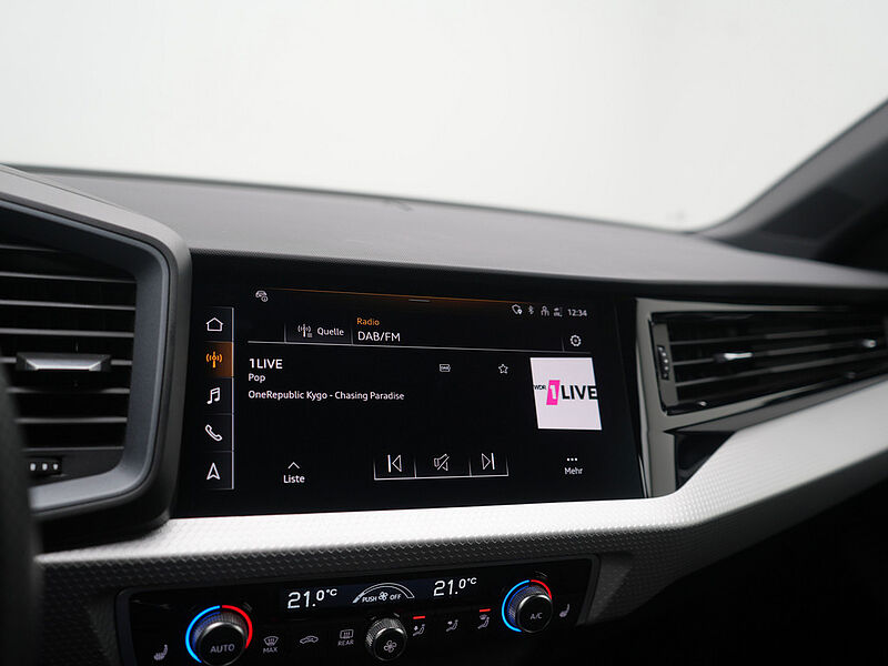 Audi A1 Sportback 35 S line NAVI VIRT ACC SHZ KAM