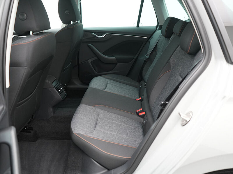 SKODA KAMIQ SHZ PDC KAM KLIMA