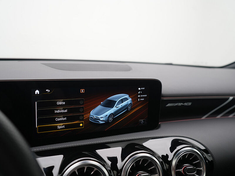 Mercedes-Benz A 35 AMG PANO SHZ AHK MEMORY LED