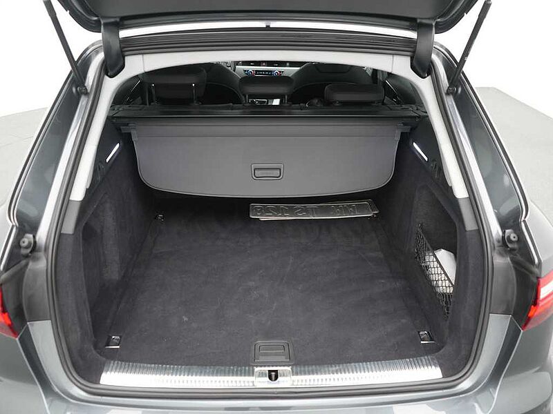 Audi A4 Avant quattro S line PANO LEDER AHK NAVI VIRT