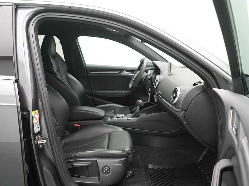 Audi RS3 Sportback LEDER RAUTE B&O NAVI VIRT LED SHZ