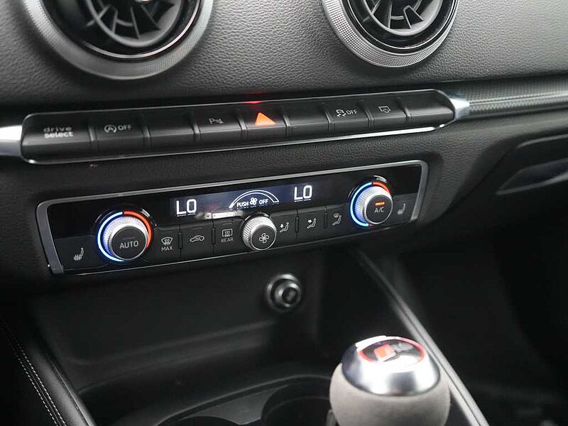 Audi RS3 Sportback LEDER RAUTE B&O NAVI VIRT LED SHZ