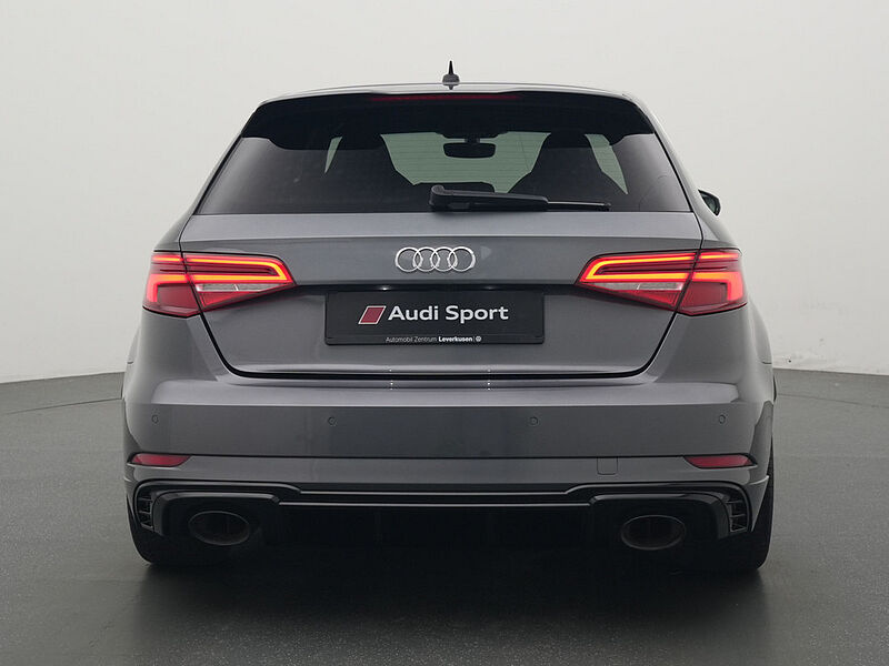 Audi RS3 Sportback SHZ PDC LEDER NAVI B&O RAUTE VIRT
