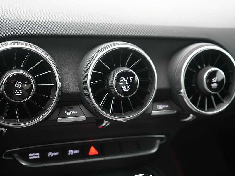 Audi TT Coupe S line S TRON LEDER NAVI SHZ PDC