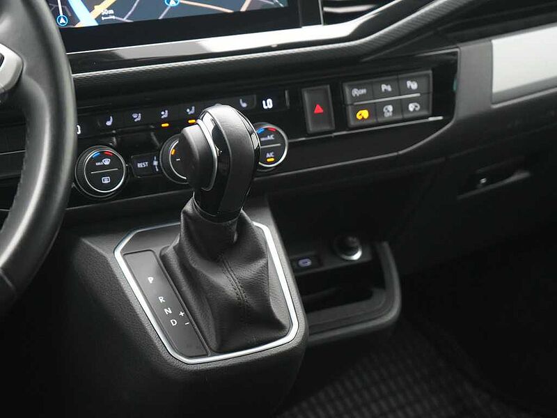 Volkswagen T6.1 Multivan ACC NAVI MEMORY AHK LEDER STANDHZ