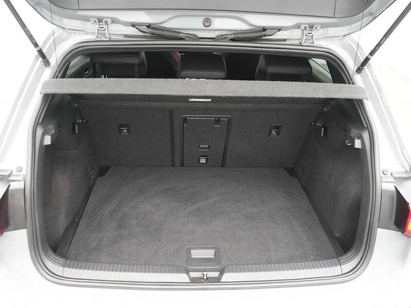 Volkswagen Golf VIII GTI Clubsport MATRIX SHZ KAM PDC ACC