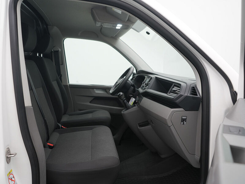 Volkswagen T6.1 Kasten PORT NAVI PDC REGALE FLÜGELTÜR KLIMA