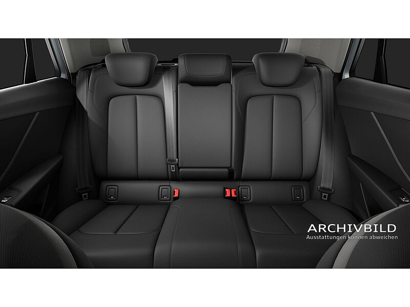 Audi Q2 S line LED AHK VIRT CARPLAY SHZ PDC KLIMA