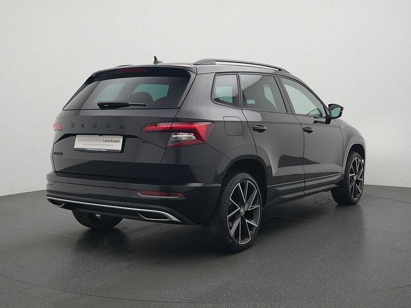 SKODA KAROQ Sportline ACC NAVI VIRT APP KAM AHK SHZ