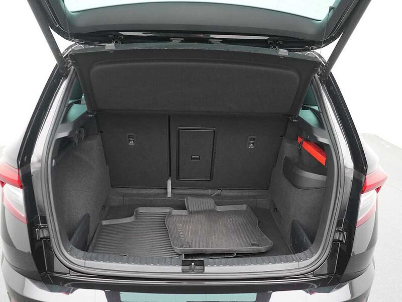 SKODA KAROQ Sportline ACC NAVI VIRT APP KAM AHK SHZ