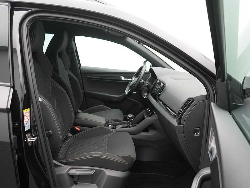 SKODA KAROQ Sportline ACC NAVI VIRT APP KAM AHK SHZ