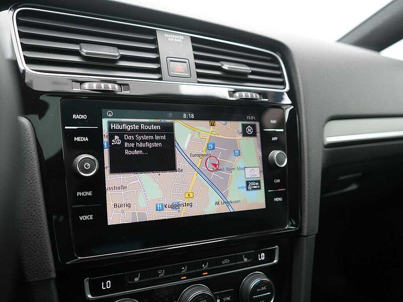 Volkswagen Golf VII GTI PANO LED LEDER SHZ PDC