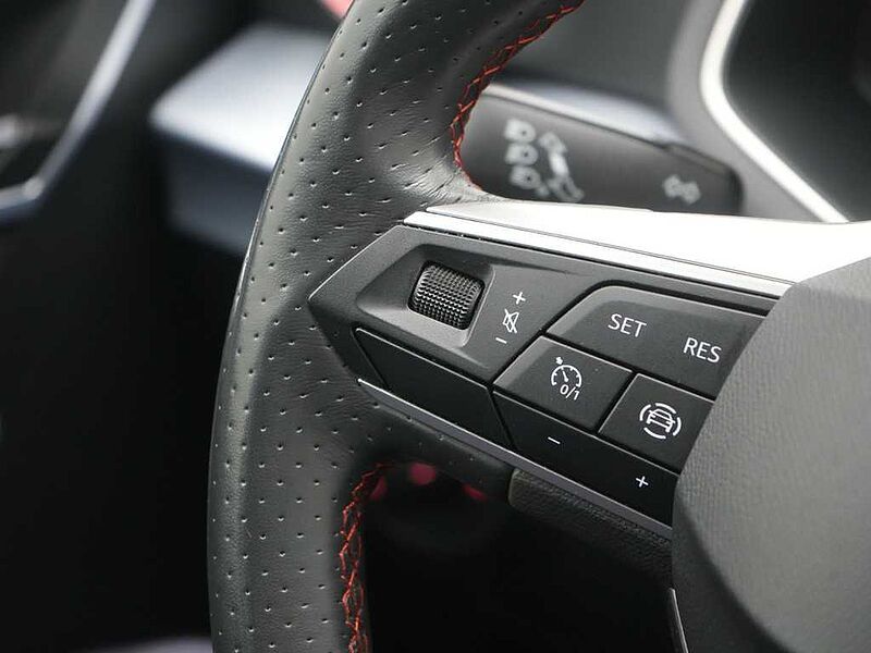 SEAT Ibiza FR LED VIRT PDC APP CONNECT NAVI SHZ