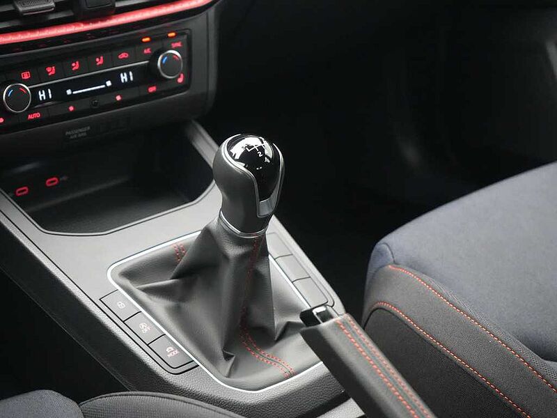 SEAT Ibiza FR NAVI VIRT APP CONNECT SHZ LED PDC