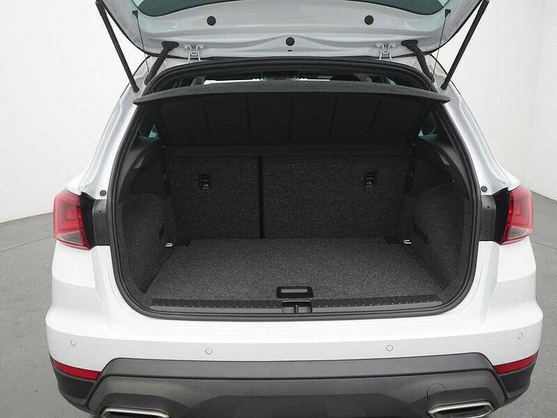 SEAT Arona LED ACC SHZ DSG KAM PDC