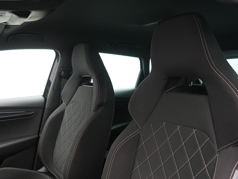 SKODA KAROQ Sportline DSG ACC NAVI VIRT APP KAM MATRIX